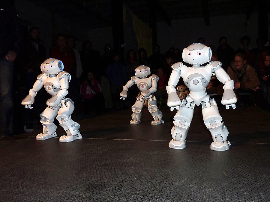 V Singapure už cvičia seniori s robotickým trénerom